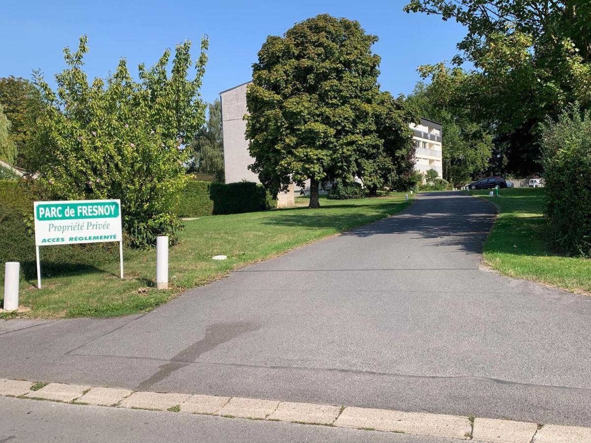 Suite Au Parc De Fresnoy Roye  Kültér fotó